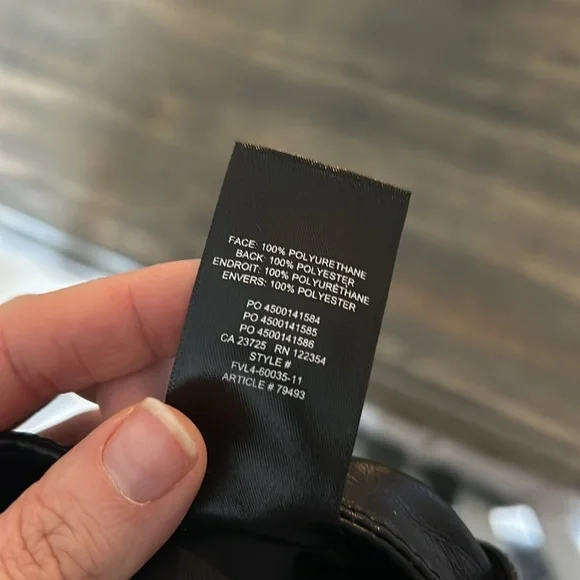 Aritzia Wilfred The Melina Cropped Faux Leather Pants Women's size 4 - Picture 9 of 10